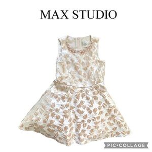 Max Studio girls floral beaded brocade formal dress Size 5 Metallic Rose Gold